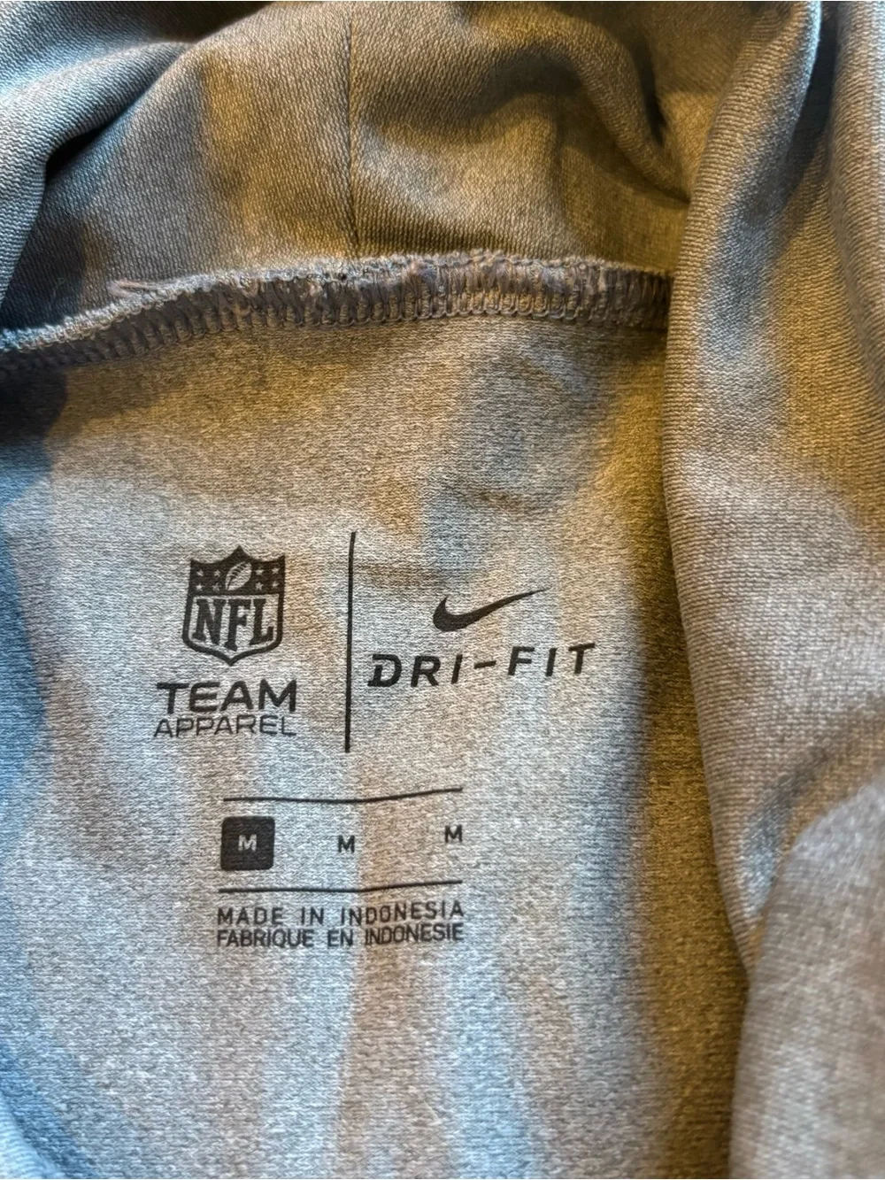 Nike Carolina Panthers Turtleneck Long Sleeve Dri Fit Shirt Top Medium Football